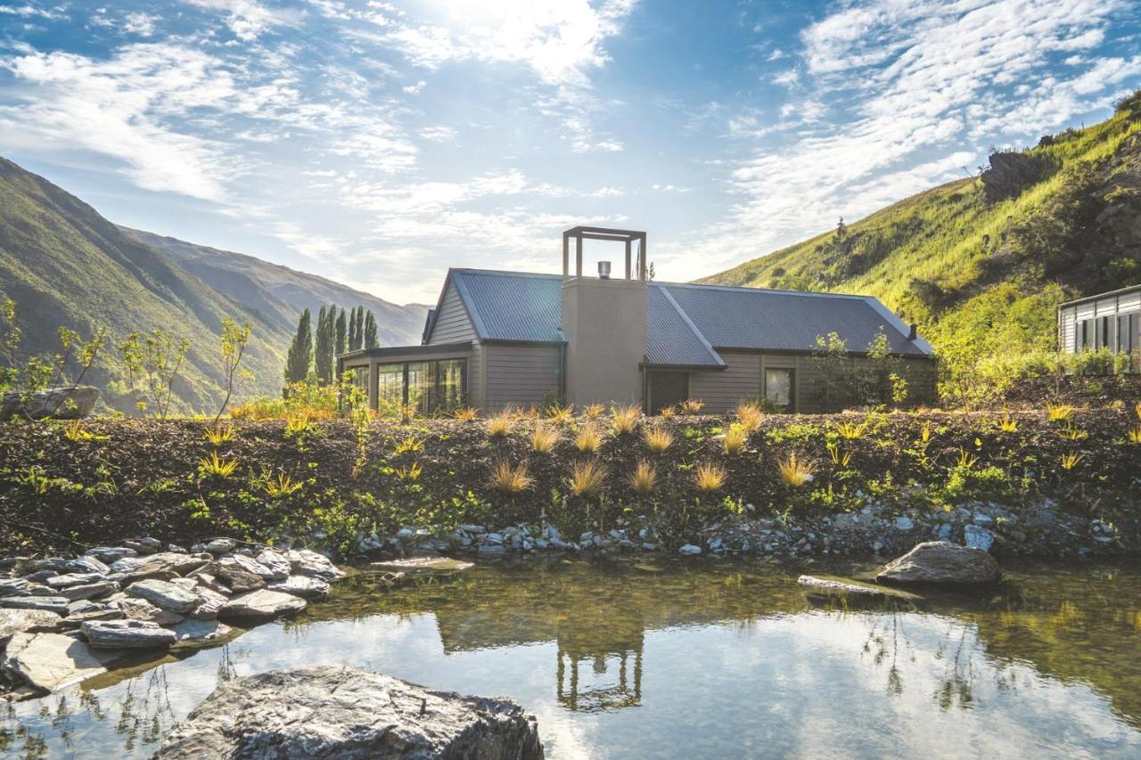 Hotel Gibbston Valley And Queenstown